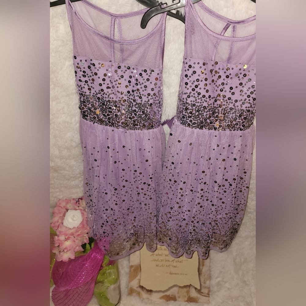 ****Children's  Dresses 👗 ****